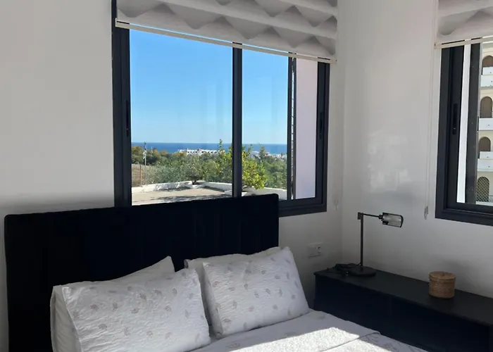 Coin Confort 2 chambres de luxe avec piscine