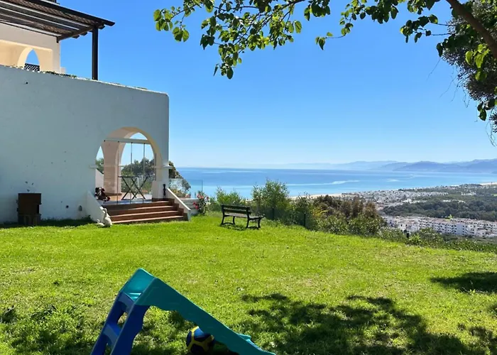Skyline & Sea Getaway Villa Apartment